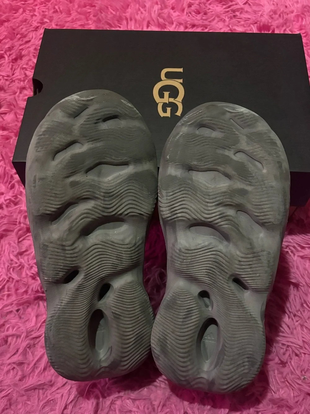 Adidas Yeezy Foam RNR/ Men Size 7